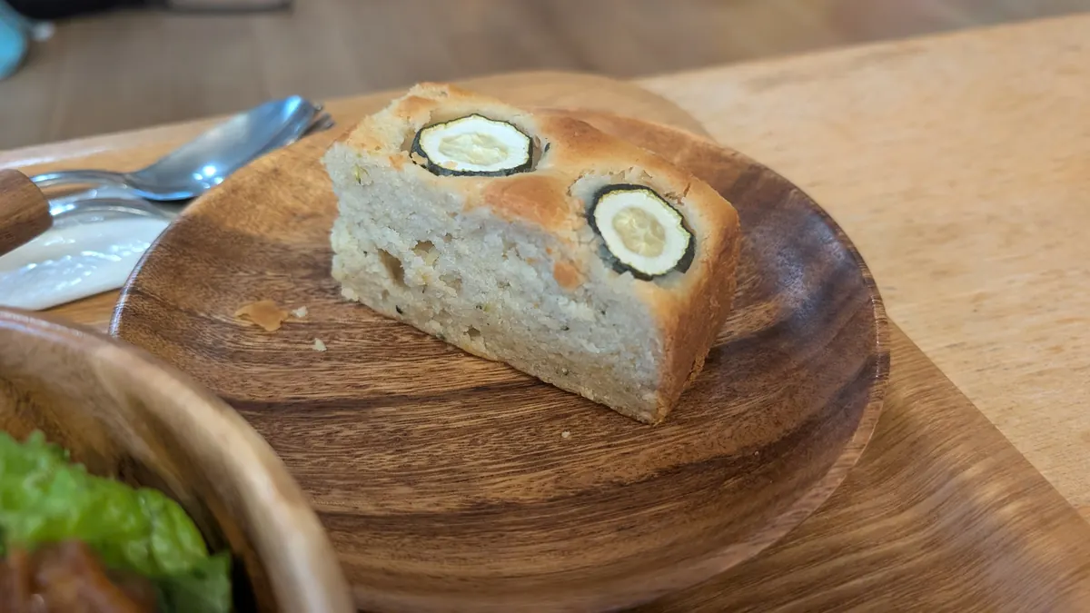 こまちカフェの木漏れ日のケークサレ｜小麦・卵・乳不使用