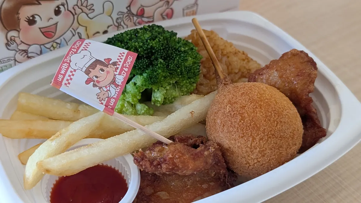 不二家レストランのペコポコボックス|から揚げ・コロッケ・ブロッコリー・チキンライス