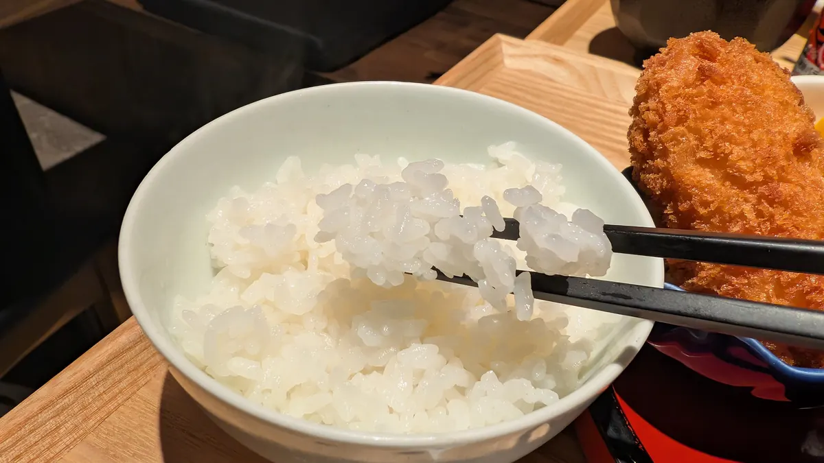 イザカヤ山角のごはんアップ|契約農家直送の減農薬米イクヒカリ