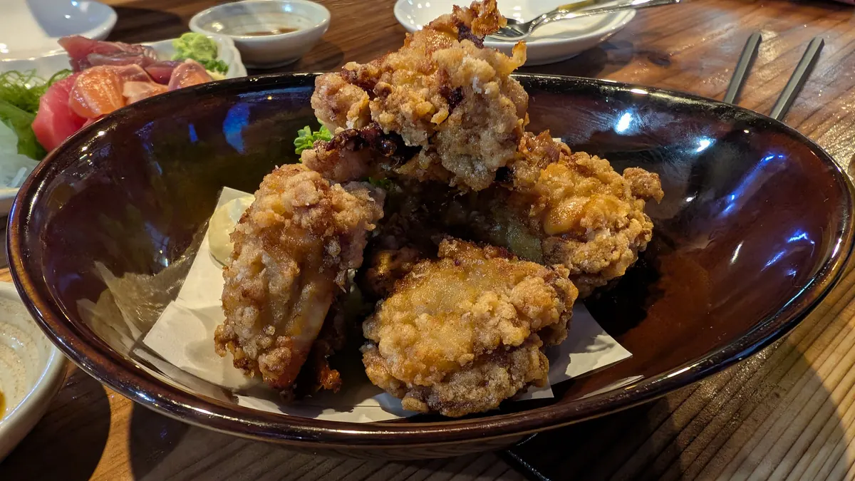 さむず村の唐揚げ|衣がサクサクで長男がおかわりした一品